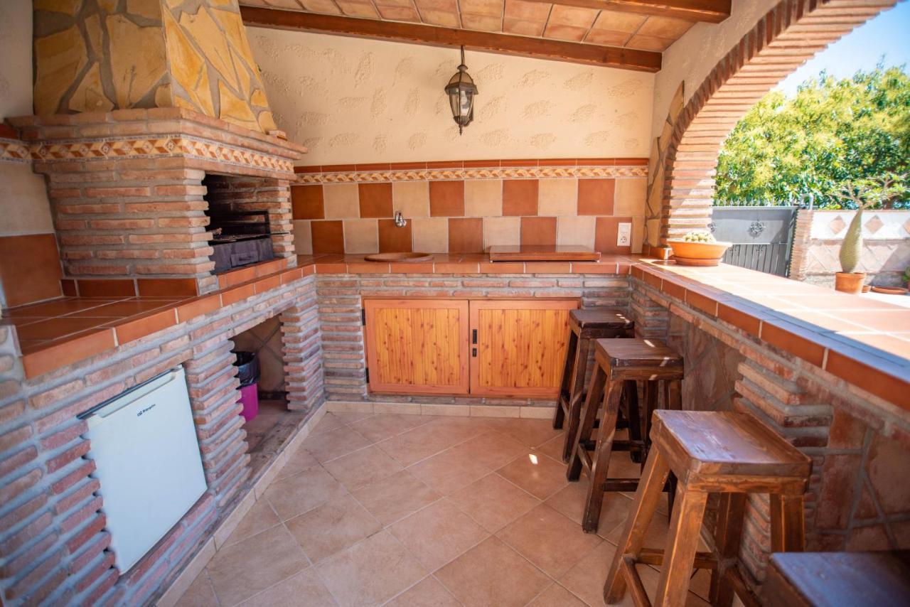Casa Rural En Nerja Villa Ruisol By Centrall Alquileres Turisticos Kültér fotó