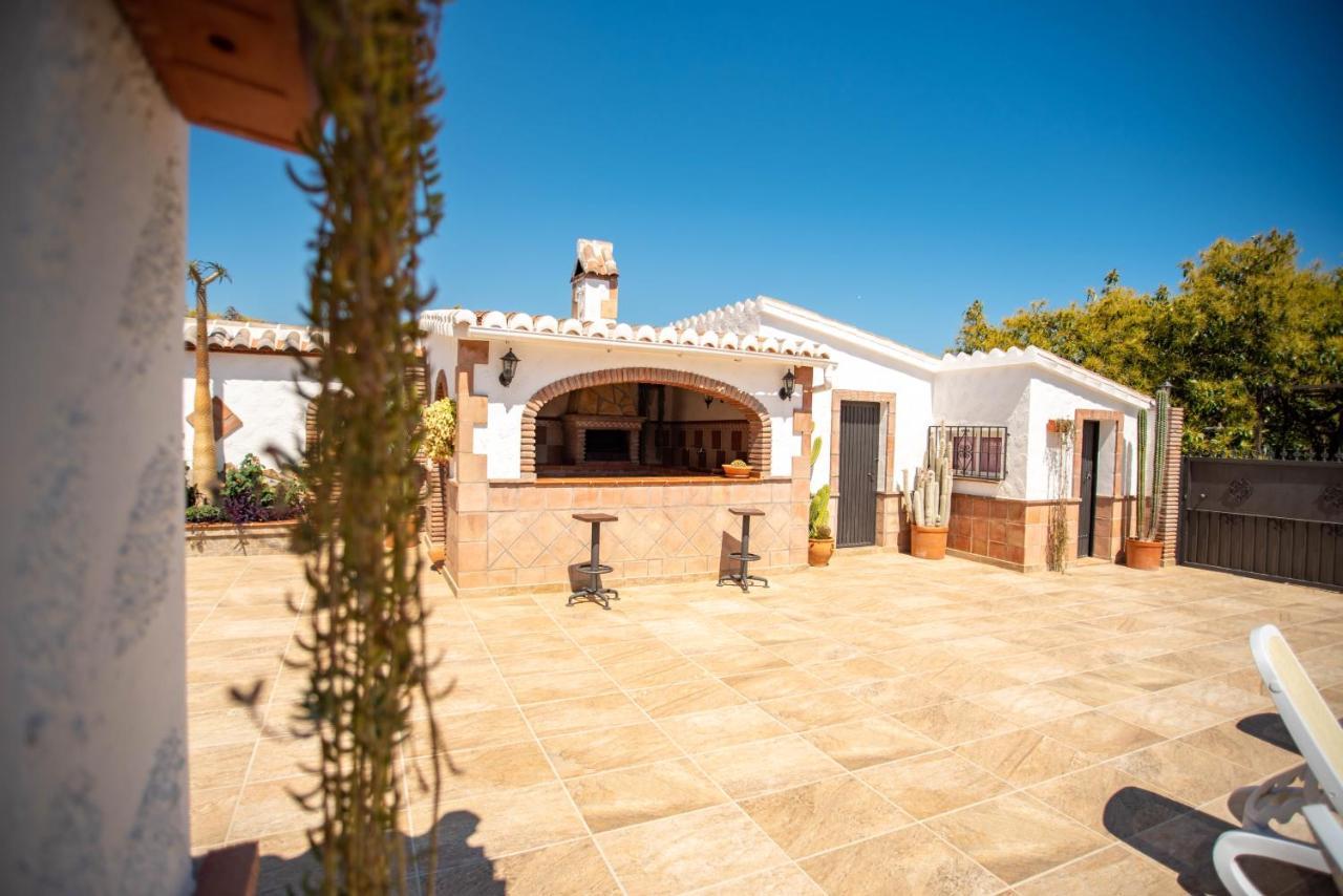 Casa Rural En Nerja Villa Ruisol By Centrall Alquileres Turisticos Kültér fotó