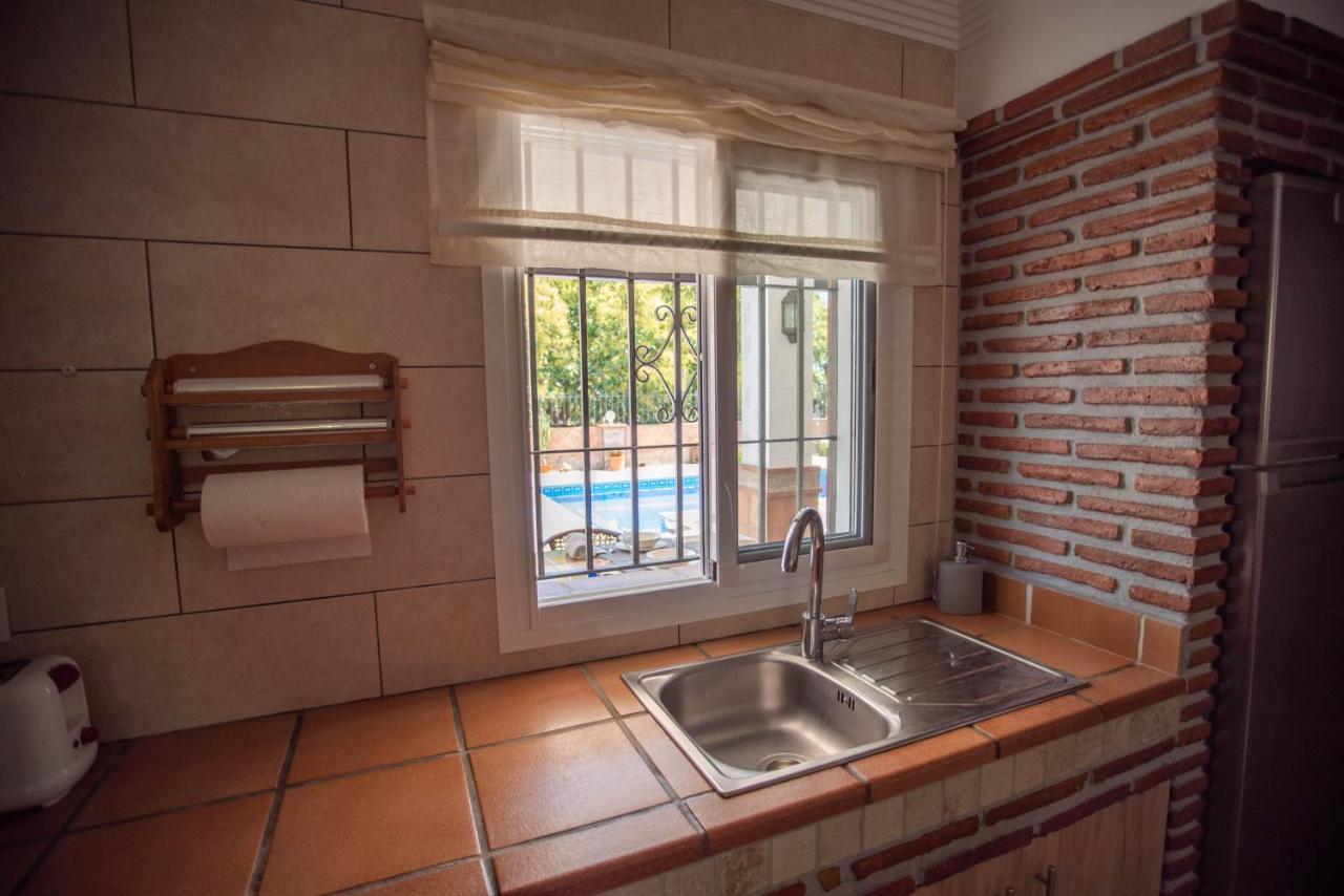Casa Rural En Nerja Villa Ruisol By Centrall Alquileres Turisticos Kültér fotó